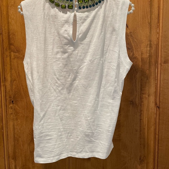Cinq a sept embellished White Sleeveless Top. - Picture 4 of 11